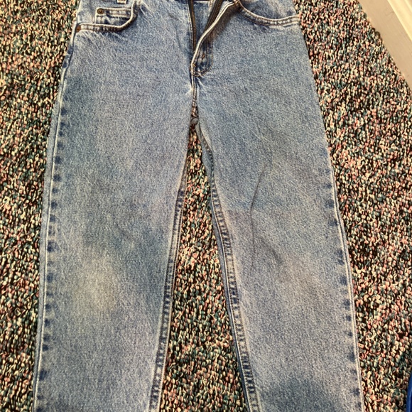 Levi’s size 7X blue jeans. In wonderful shape. - Picture 2 of 4
